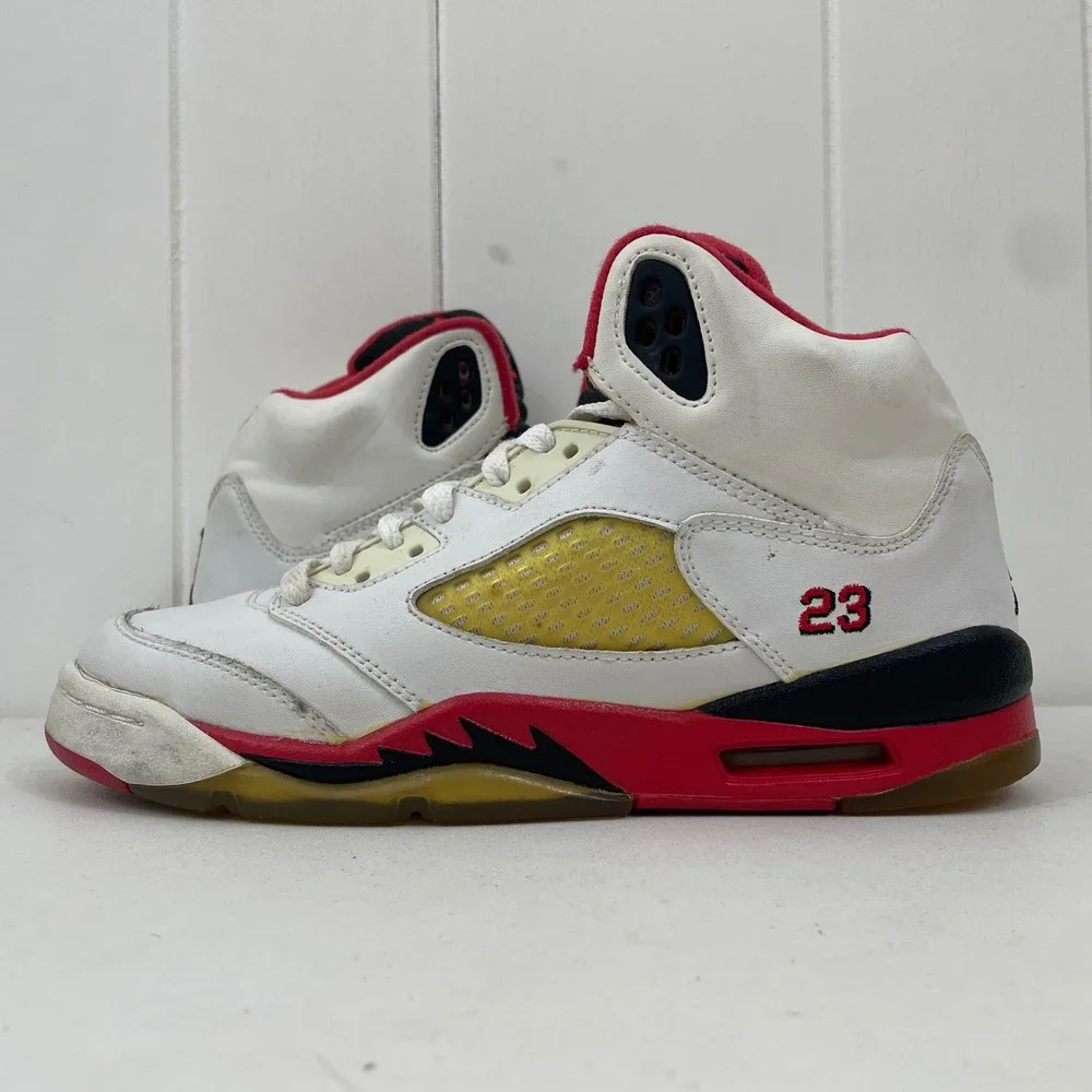 Air Jordan Retro V 5 Fire Red 2006 134092-162 White/Red/Black GS Size 5Y No Box